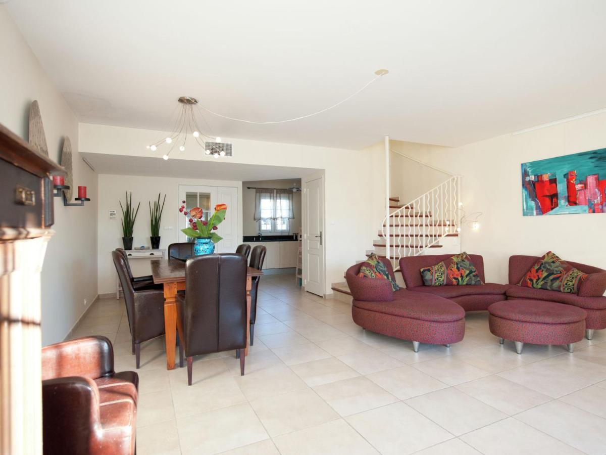 Modern Villa Near The Sea With Balcony Aigues-Mortes Dış mekan fotoğraf