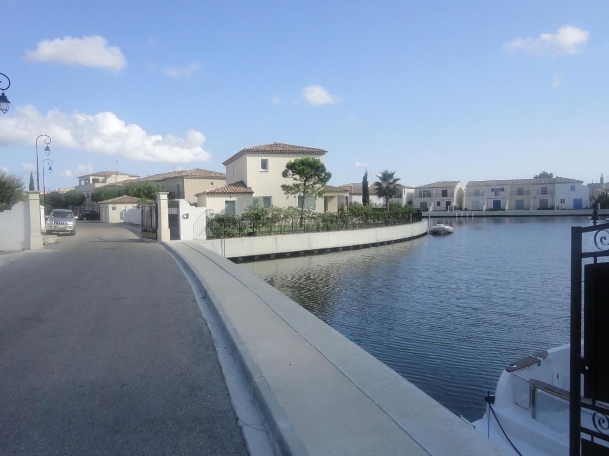 Modern Villa Near The Sea With Balcony Aigues-Mortes Dış mekan fotoğraf